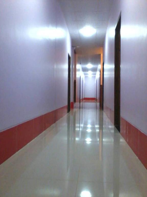 Aung Tha Pyay Hotel 3 Yangón Habitación foto