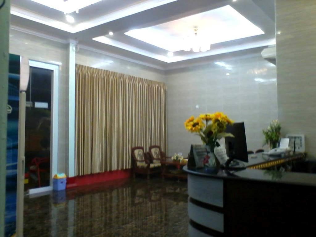 Aung Tha Pyay Hotel 3 Yangón Exterior foto