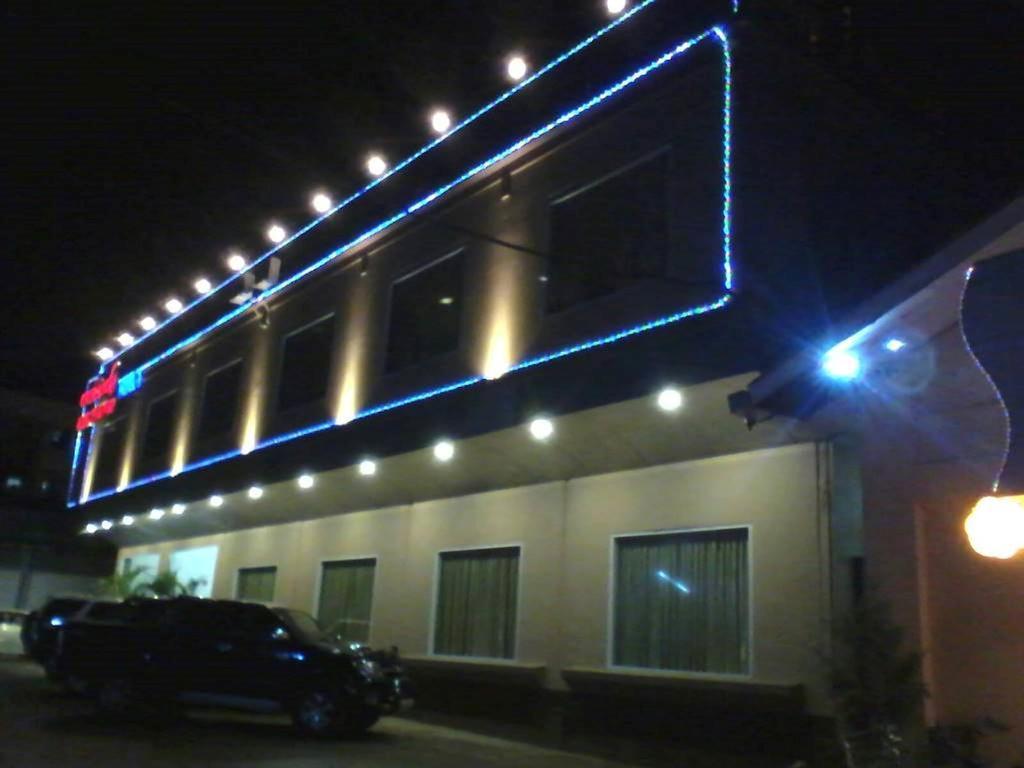 Aung Tha Pyay Hotel 3 Yangón Exterior foto